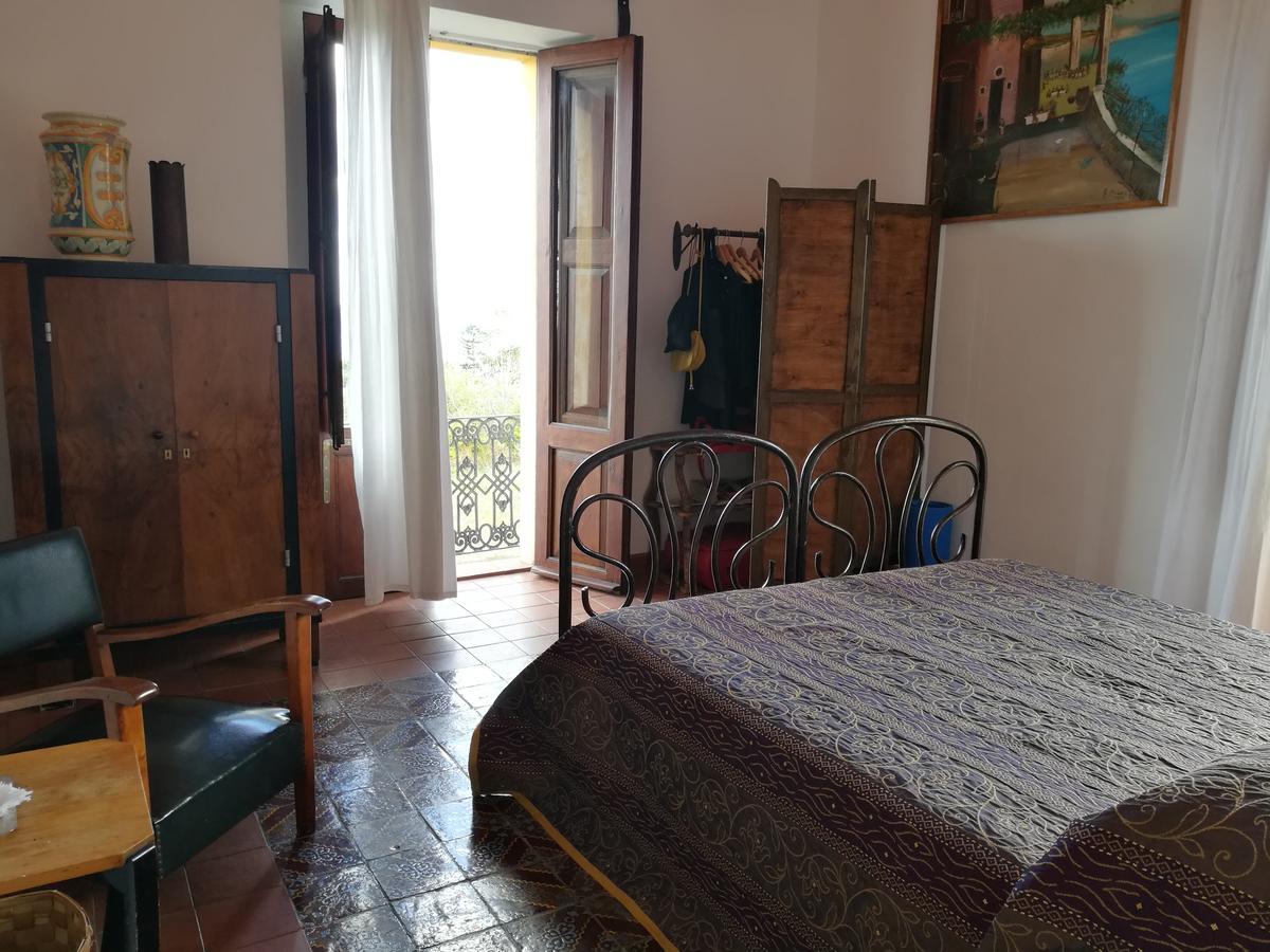 La Locanda Del Barbablu Hotel Stromboli Kültér fotó