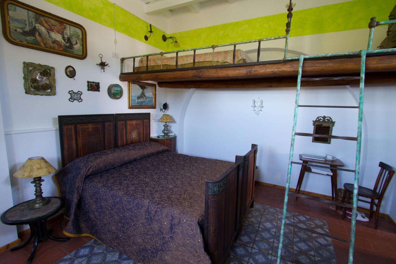 La Locanda Del Barbablu Stromboli Kültér fotó